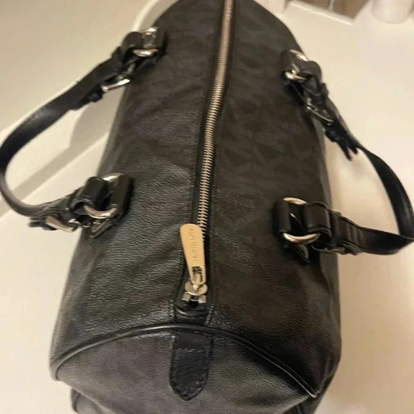 Michael Kors Grayson Boston Bag satchel large can use as a carryon - Picture 5 of 13